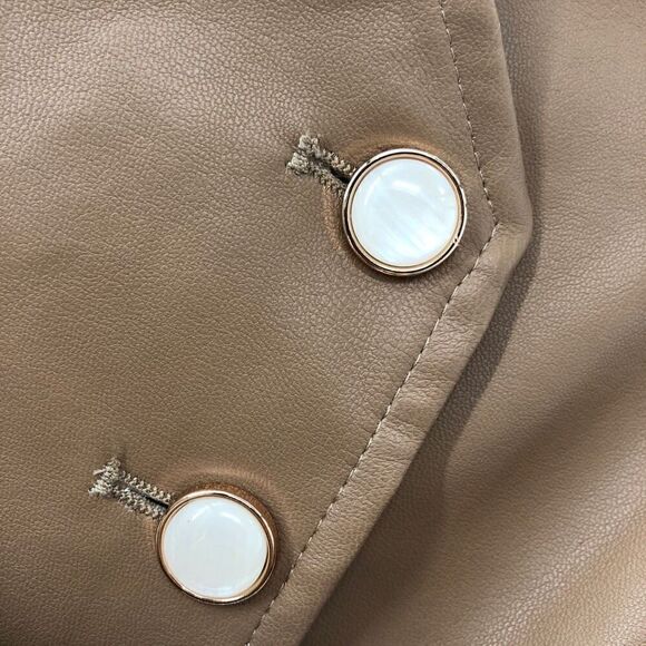 Bardot Tie Waist Skirt in Tan / replaced buttons - Picture 5 of 12